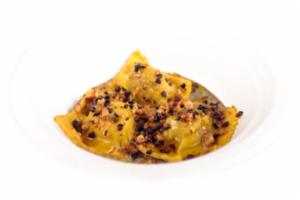 Emilio Barbieri - Ristorante Strada Facendo - Modena “Grufolando” Ravioli ripieno di cinghiale dell’Appennino Bolognese