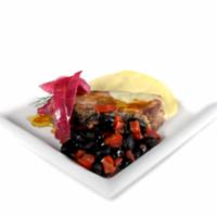 Mauro Stanzani e Luca Martelli - Il Boccone del Prete - Bologna “Spalla di vitello affumicata al bbq con cipolla rossa profumata all’origano”